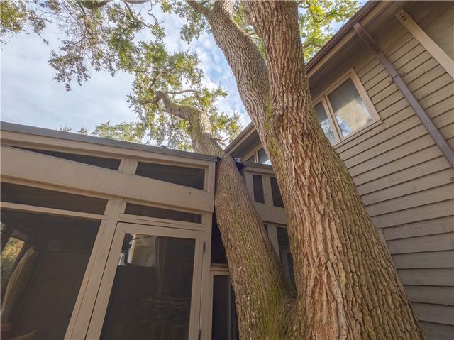 101 Barkentine Court, St Simons Island, GA 31522