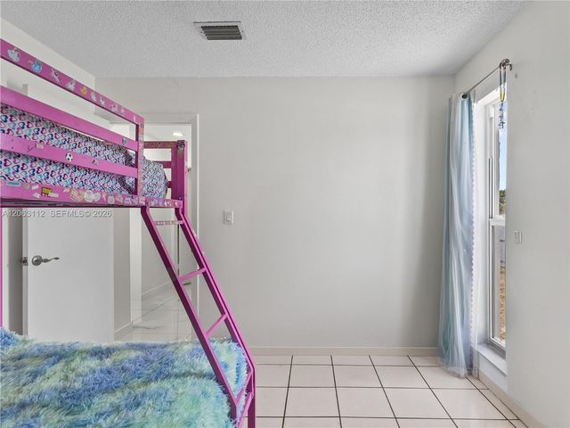 165 SW 113th Ct, Sweetwater, FL 33174