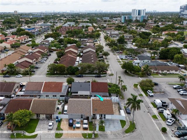 165 SW 113th Ct, Sweetwater, FL 33174