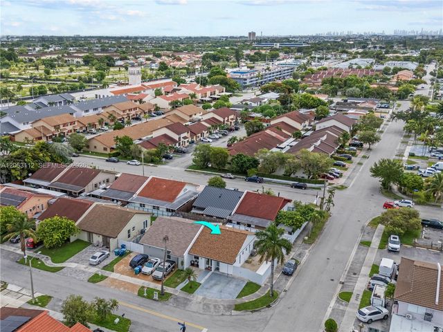 165 SW 113th Ct, Sweetwater, FL 33174