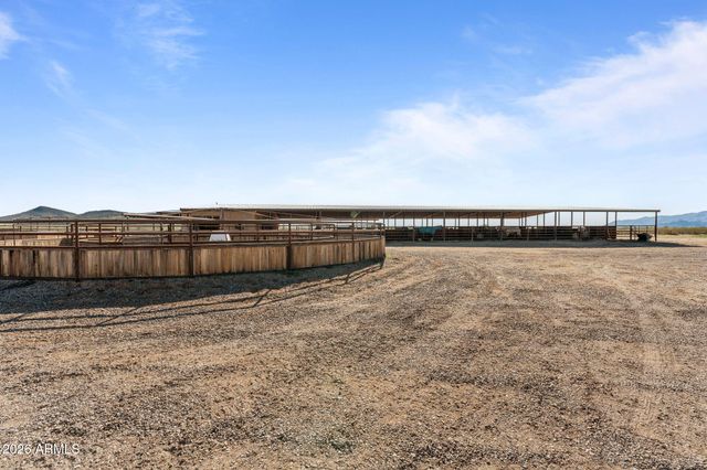 46629 W LURAY Road, Wickenburg, AZ 85390