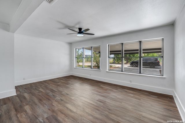 5118 GAWAIN DR, San Antonio, TX 78218