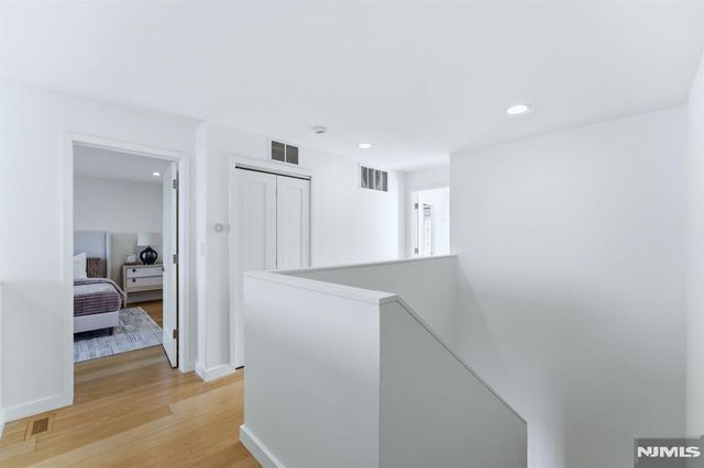 308 Nelson Court, Edgewater, NJ 07020