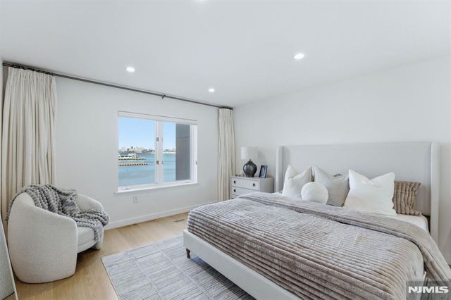 308 Nelson Court, Edgewater, NJ 07020