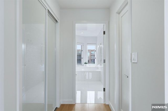 308 Nelson Court, Edgewater, NJ 07020