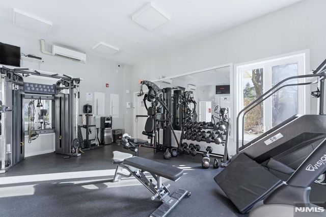 308 Nelson Court, Edgewater, NJ 07020