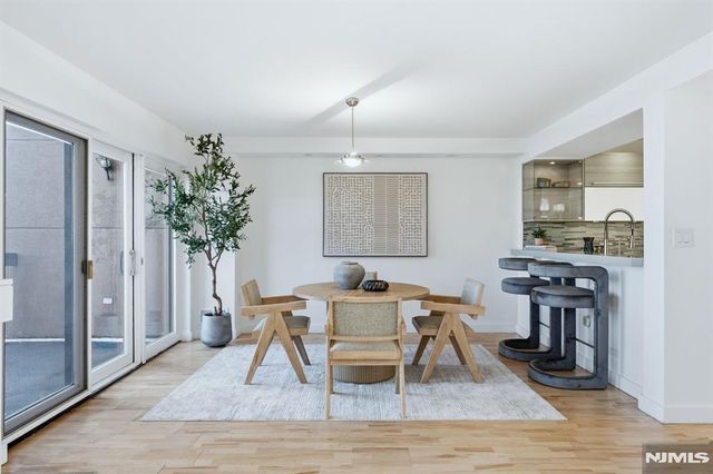 308 Nelson Court, Edgewater, NJ 07020