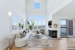 308 Nelson Court, Edgewater, NJ 07020