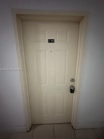 9001 SW 77 Avenue C705, Miami, FL 33156