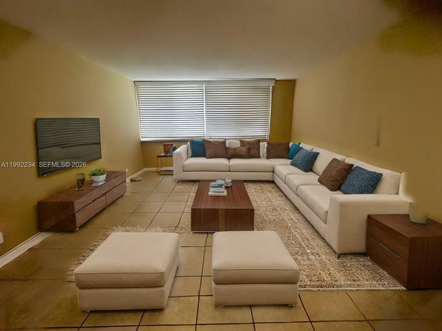 9001 SW 77 Avenue C705, Miami, FL 33156