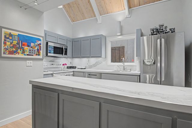 135 Holly Frst, Nashville, TN 37221