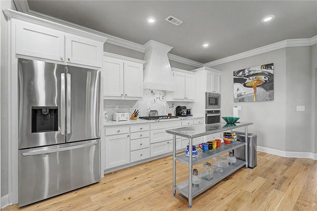 1374 S Spring Loop, Fayetteville, AR 72703
