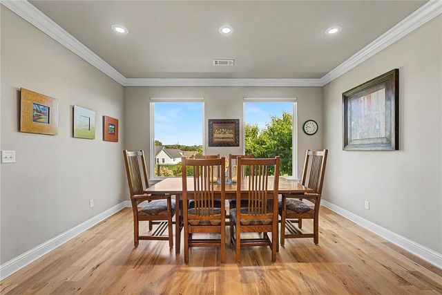 1374 S Spring Loop, Fayetteville, AR 72703