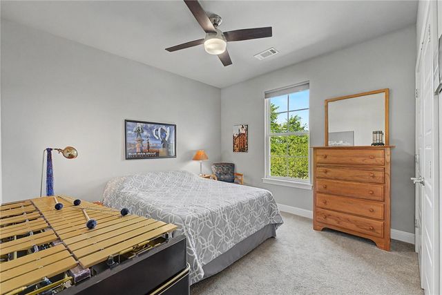 1374 S Spring Loop, Fayetteville, AR 72703