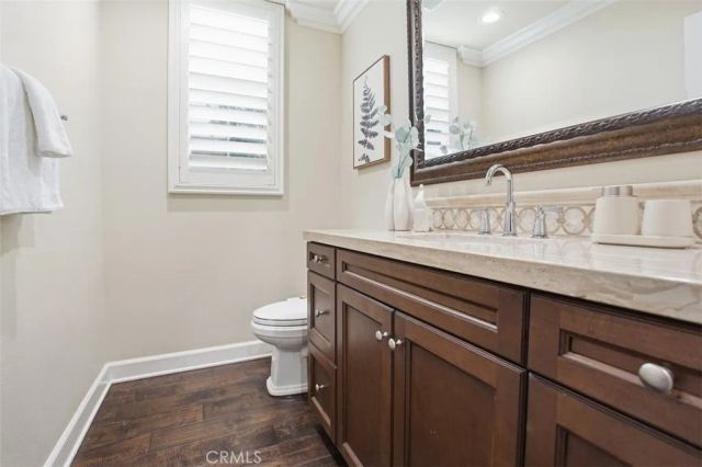 65 Rolling Green, Irvine, CA 92620