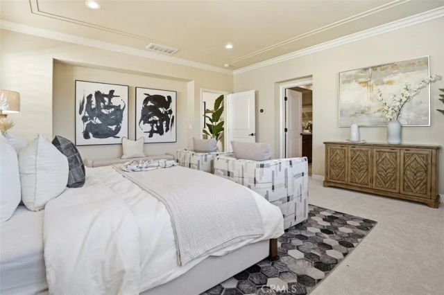 65 Rolling Green, Irvine, CA 92620