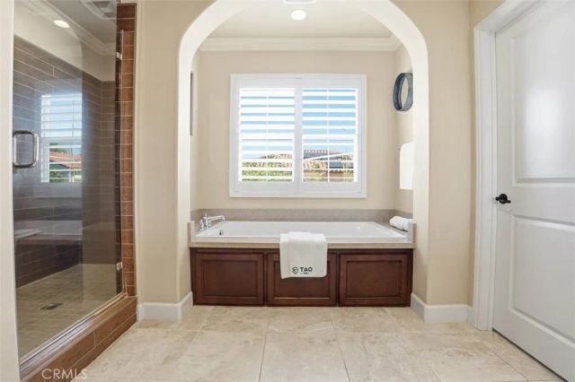 65 Rolling Green, Irvine, CA 92620