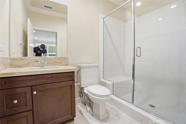 65 Rolling Green, Irvine, CA 92620