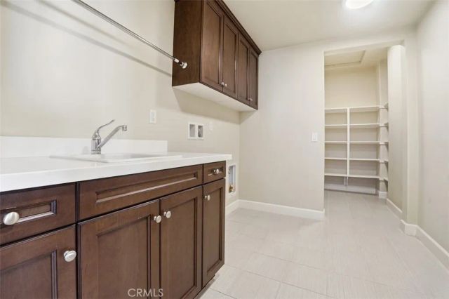 65 Rolling Green, Irvine, CA 92620