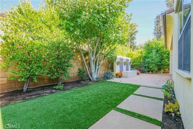 65 Rolling Green, Irvine, CA 92620