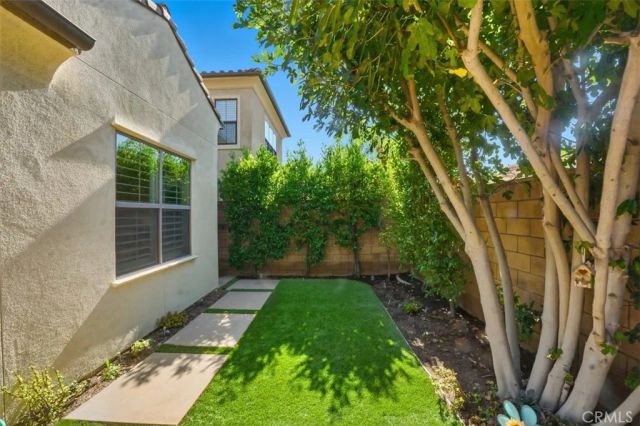 65 Rolling Green, Irvine, CA 92620