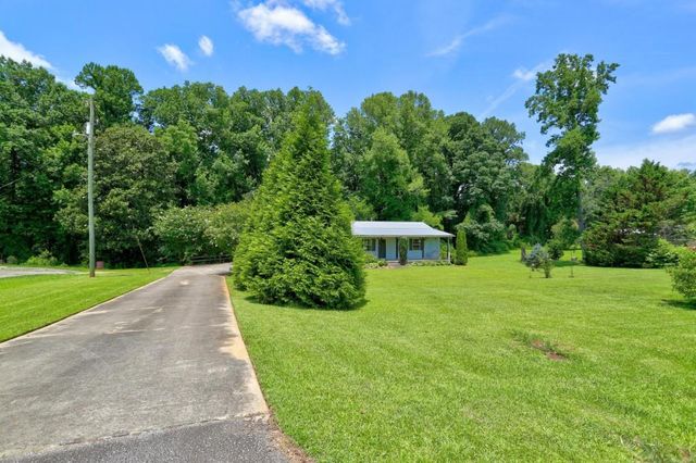 742 Highway 101 S, Temple, GA 30179