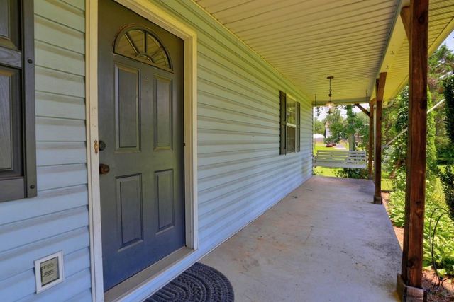 742 Highway 101 S, Temple, GA 30179