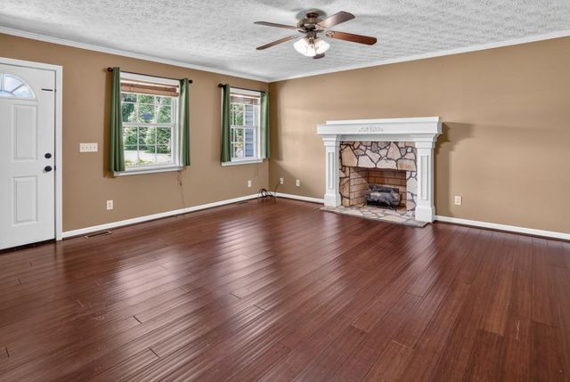 742 Highway 101 S, Temple, GA 30179