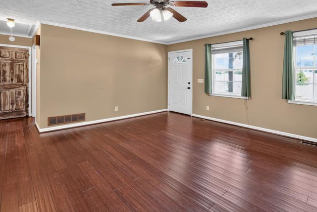 742 Highway 101 S, Temple, GA 30179