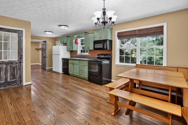 742 Highway 101 S, Temple, GA 30179