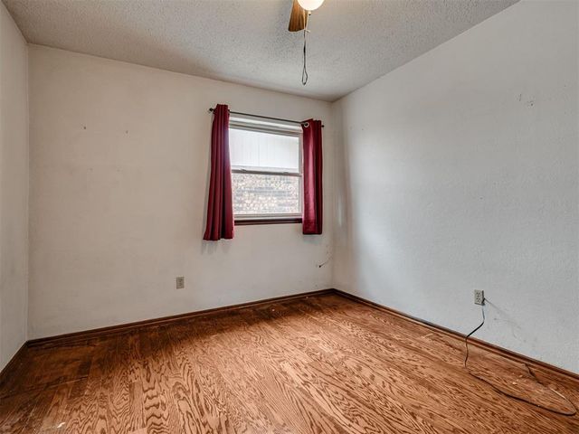 813 N Parkview Circle, Oklahoma City, OK 73170