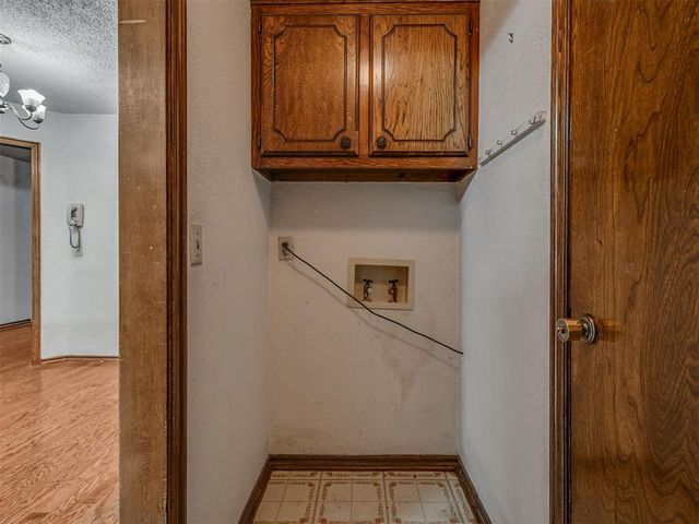 813 N Parkview Circle, Oklahoma City, OK 73170