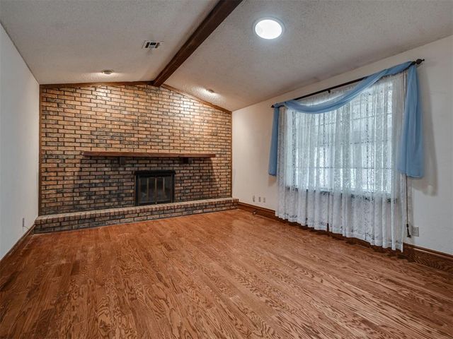 813 N Parkview Circle, Oklahoma City, OK 73170