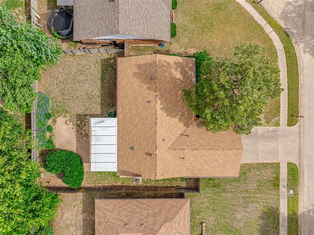 813 N Parkview Circle, Oklahoma City, OK 73170