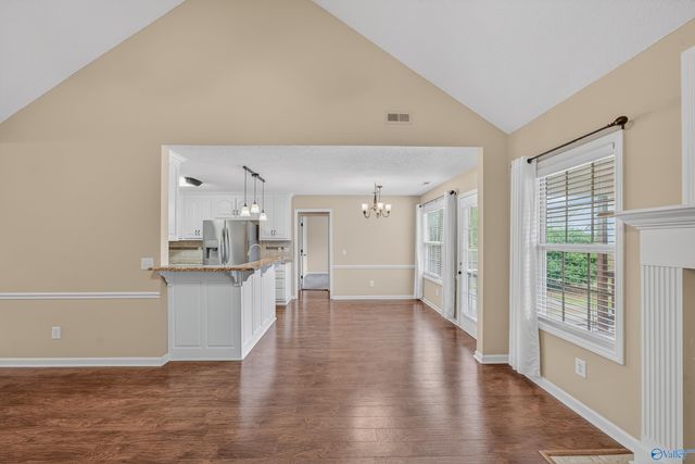 212 Chestnut Oak Circle, Owens Cross Roads, AL 35763