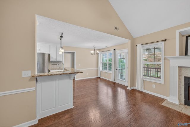 212 Chestnut Oak Circle, Owens Cross Roads, AL 35763