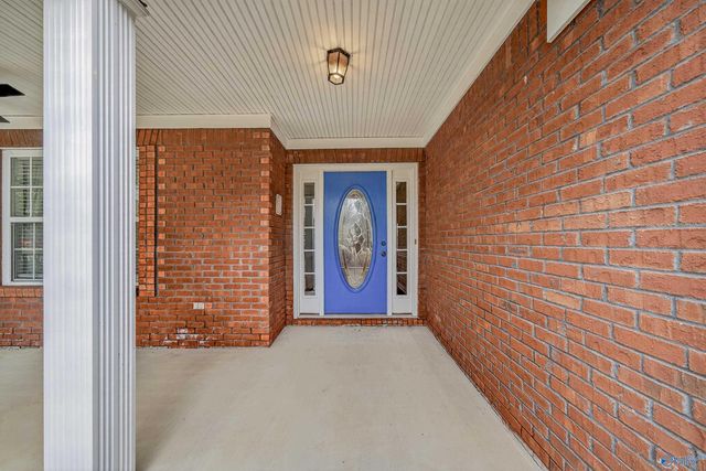 212 Chestnut Oak Circle, Owens Cross Roads, AL 35763