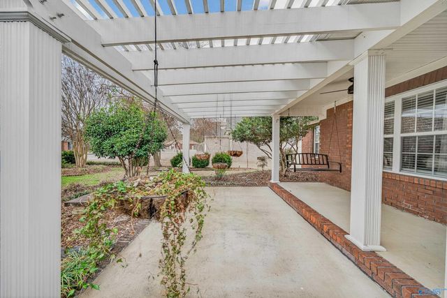 212 Chestnut Oak Circle, Owens Cross Roads, AL 35763