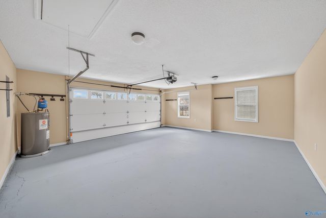 212 Chestnut Oak Circle, Owens Cross Roads, AL 35763