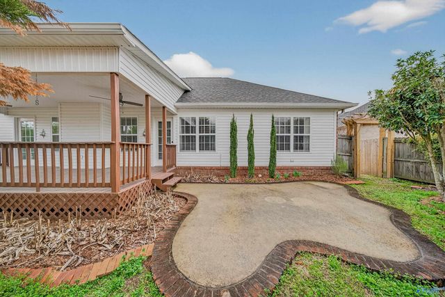 212 Chestnut Oak Circle, Owens Cross Roads, AL 35763