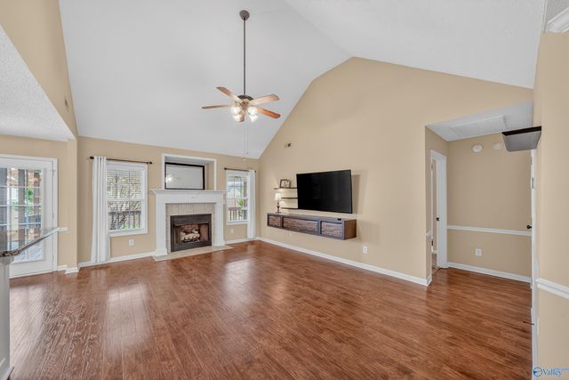 212 Chestnut Oak Circle, Owens Cross Roads, AL 35763