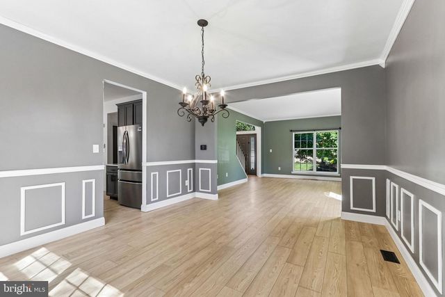 7 LONGFELLOW LN, Hainesport, NJ 08036