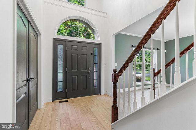 7 LONGFELLOW LN, Hainesport, NJ 08036