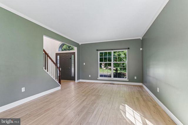 7 LONGFELLOW LN, Hainesport, NJ 08036