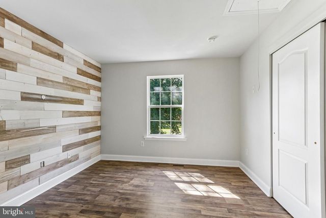 7 LONGFELLOW LN, Hainesport, NJ 08036