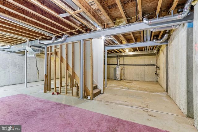 7 LONGFELLOW LN, Hainesport, NJ 08036