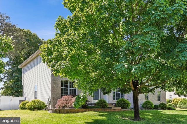 7 LONGFELLOW LN, Hainesport, NJ 08036