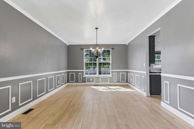 7 LONGFELLOW LN, Hainesport, NJ 08036