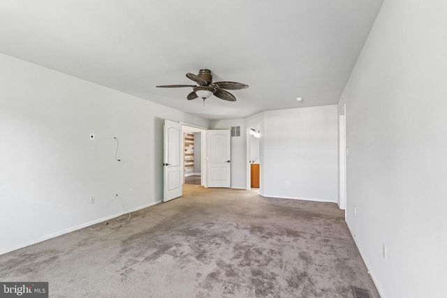 7 LONGFELLOW LN, Hainesport, NJ 08036