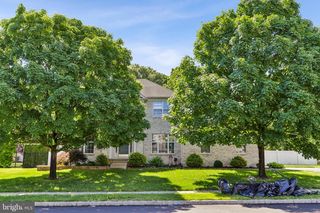 7 LONGFELLOW LN, Hainesport, NJ 08036